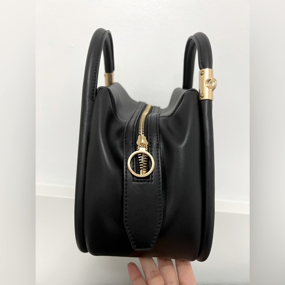 Charles & Keith: Lara Geometric Tote Bag - Black - Picture 3 of 3